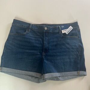 LOT OF 2 - WOW High Rise Old Navy 5” Inseam Shorts - Size 20 - NWT